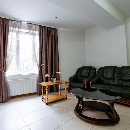 Hotel Arus